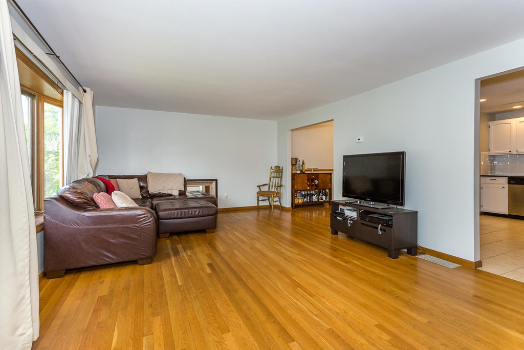 21 James Tighe Road, Unit 21 Randolph, MA 02368 - Photo 4 of 18 Gallery Image 4