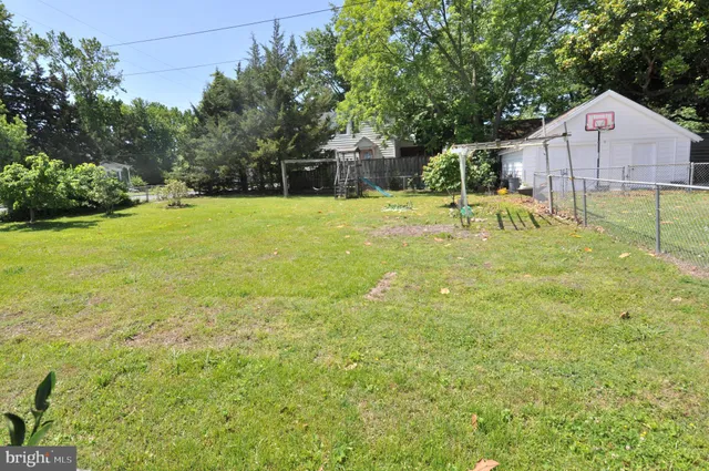 a house view with a outdoor space