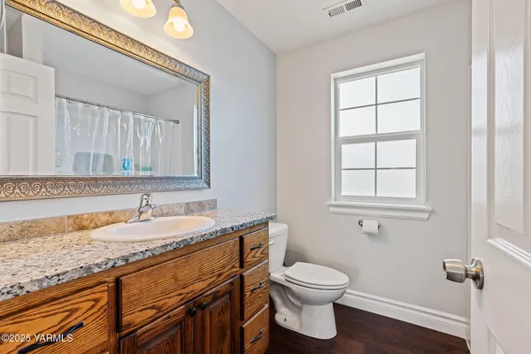$375,000 | 704 Fountain Boulevard, Zillah, WA 98953