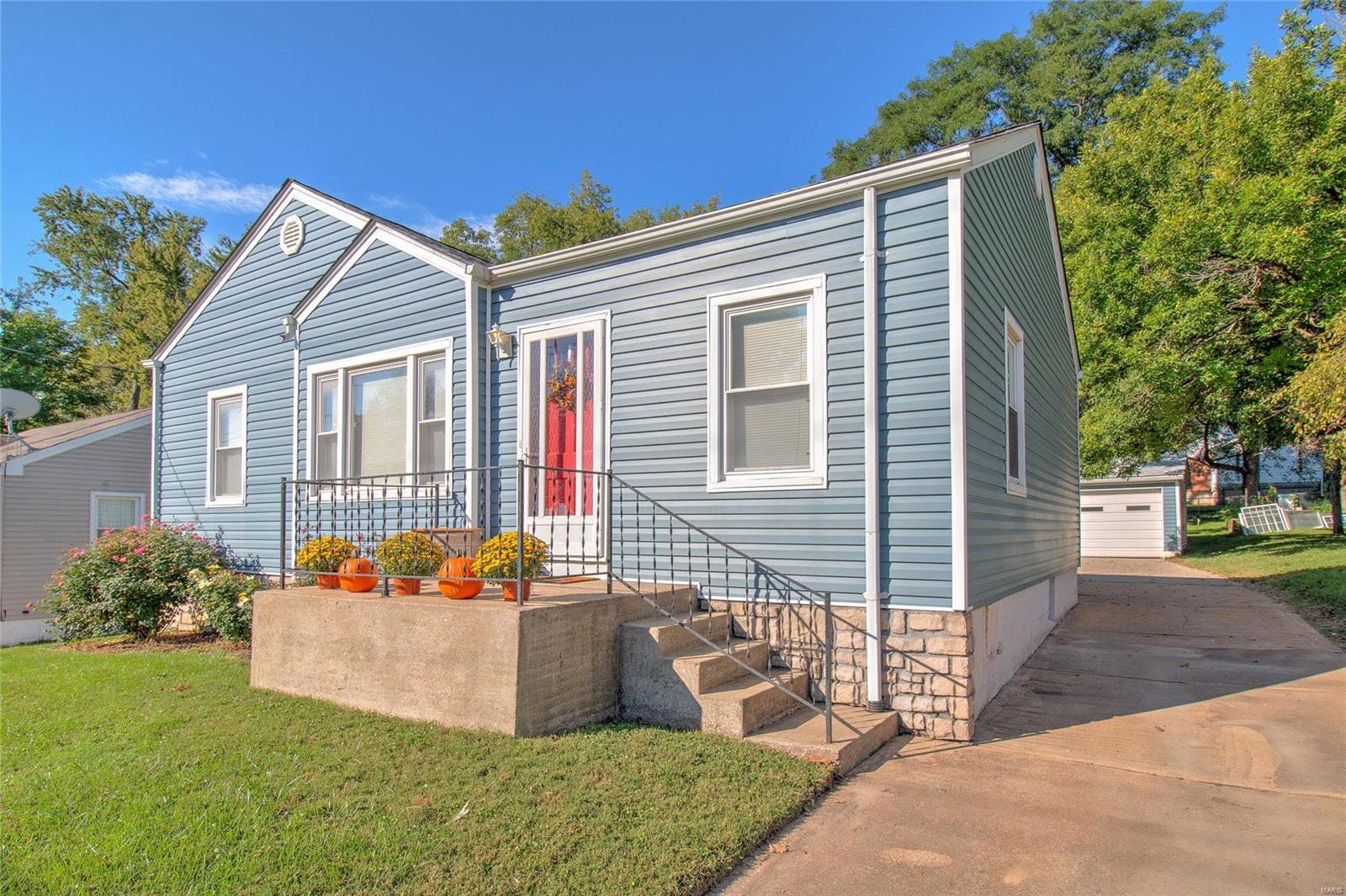 3837 Fee Fee Road Bridgeton, MO 63044 - Photo 2 of 28 Gallery Image 2