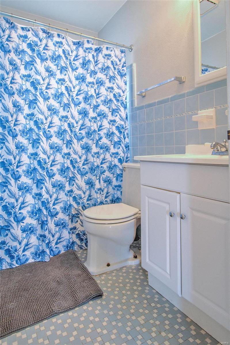 3837 Fee Fee Road Bridgeton, MO 63044 - Photo 21 of 28 Gallery Image 21