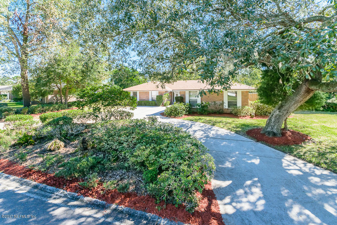 5802 Fort Sumter Road Jacksonville, FL 32210 - Photo 4 of 31 Front