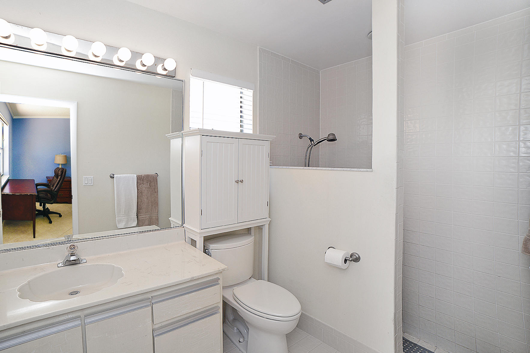 7801 West Country Club Boulevard Boca Raton, FL 33487 - Photo 23 of 40 Master Bathroom