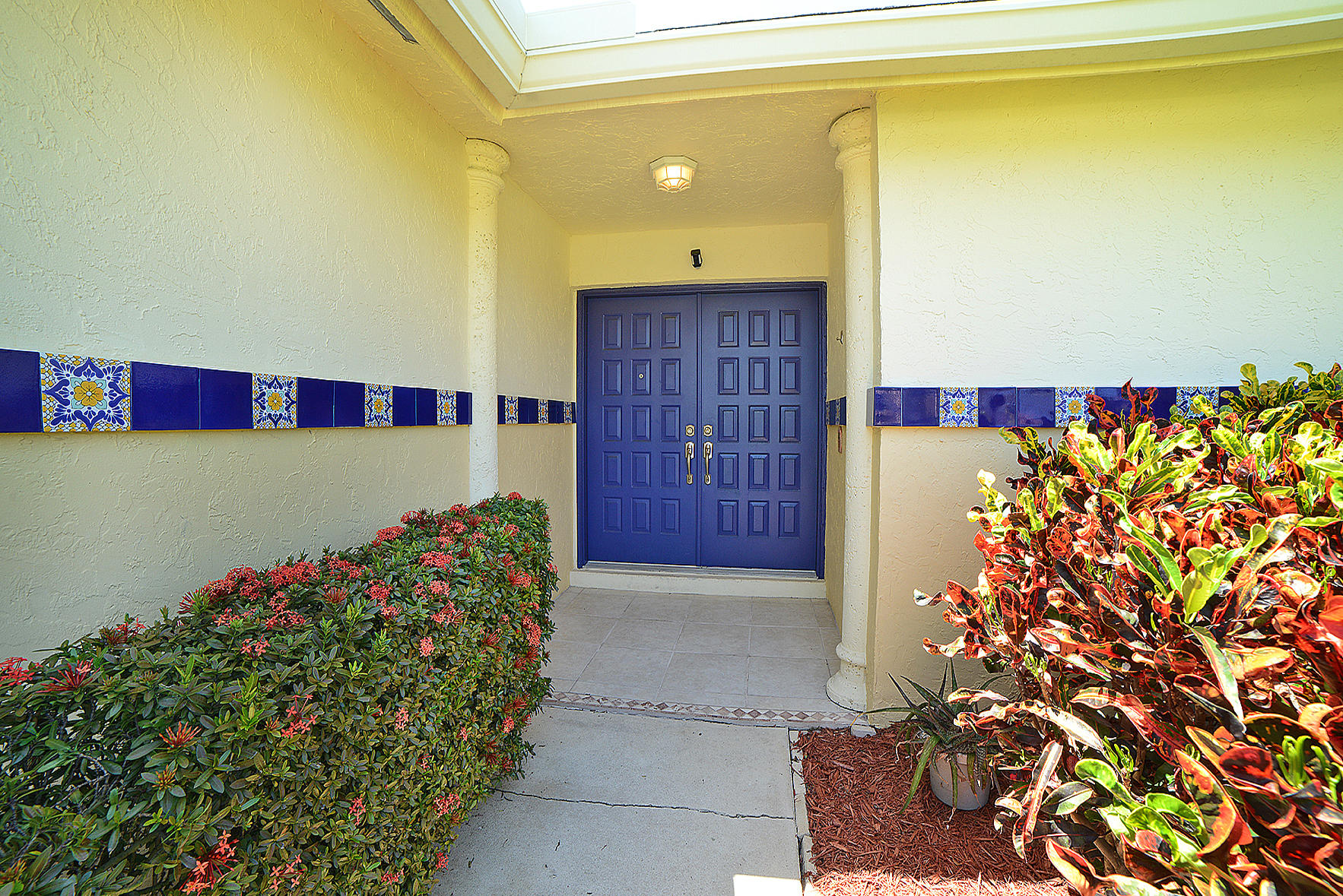 7801 West Country Club Boulevard Boca Raton, FL 33487 - Photo 4 of 40 Front Door