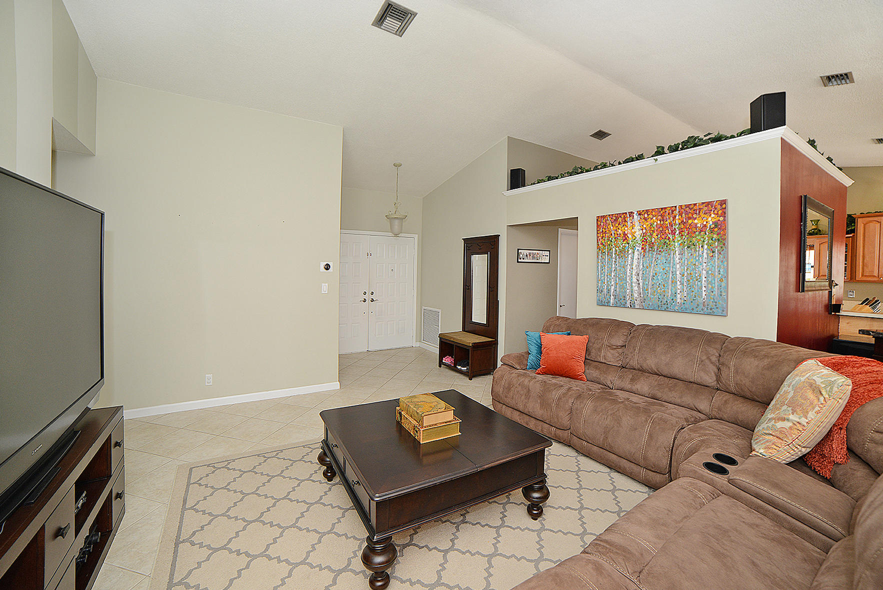 7801 West Country Club Boulevard Boca Raton, FL 33487 - Photo 6 of 40 Living Room