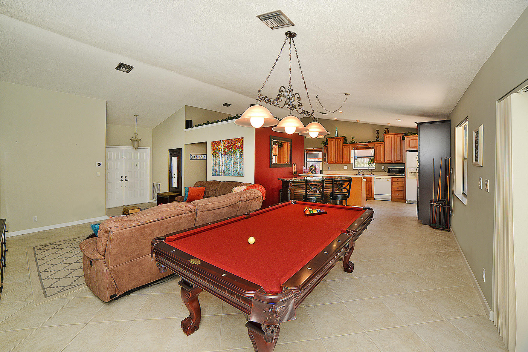7801 West Country Club Boulevard Boca Raton, FL 33487 - Photo 10 of 40 Living Room
