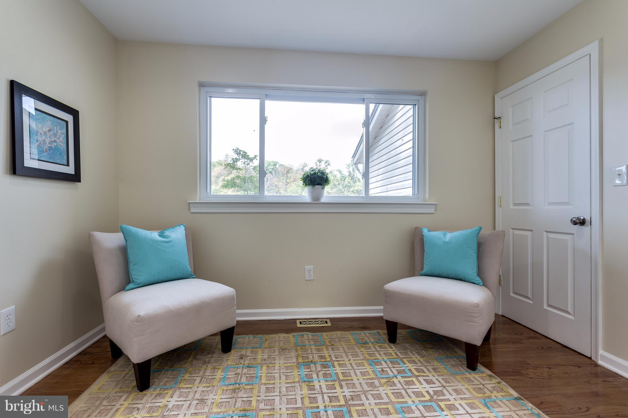 8919 Burke Lake Road Springfield, VA 22151 - Photo 11 of 30 Separate sitting area plus...