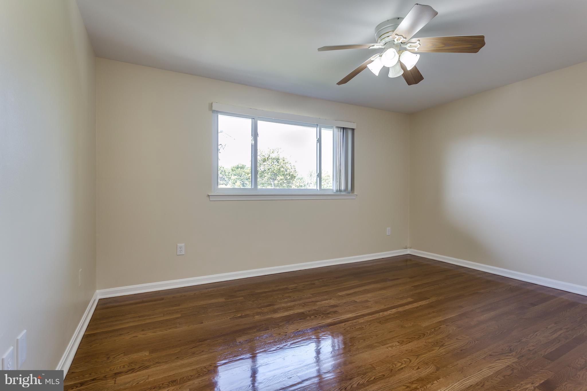 8919 Burke Lake Road Springfield, VA 22151 - Photo 17 of 30 3rd bedroom
