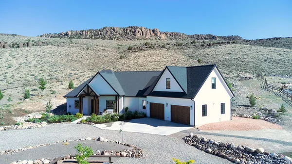 $1,849,000 | 164 West 100th Street North, Loa, UT 84747