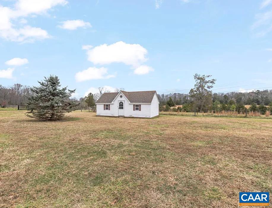 2037 North Boston Road Troy, VA 22974 - Photo 2 of 5