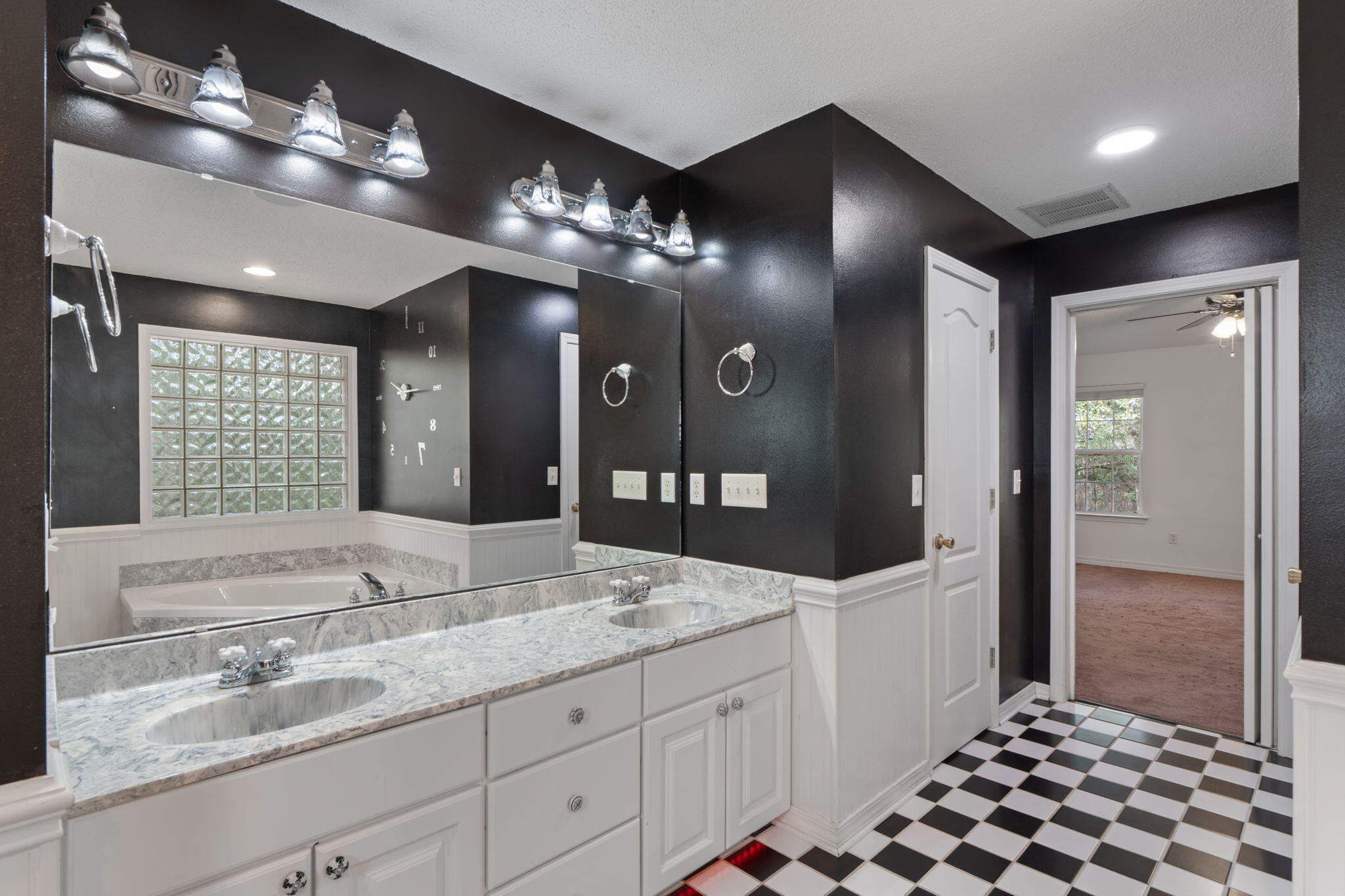 1574 Texas Parkway Crestview, FL 32536 - Photo 17 of 57 27-web-or-mls-Final-27