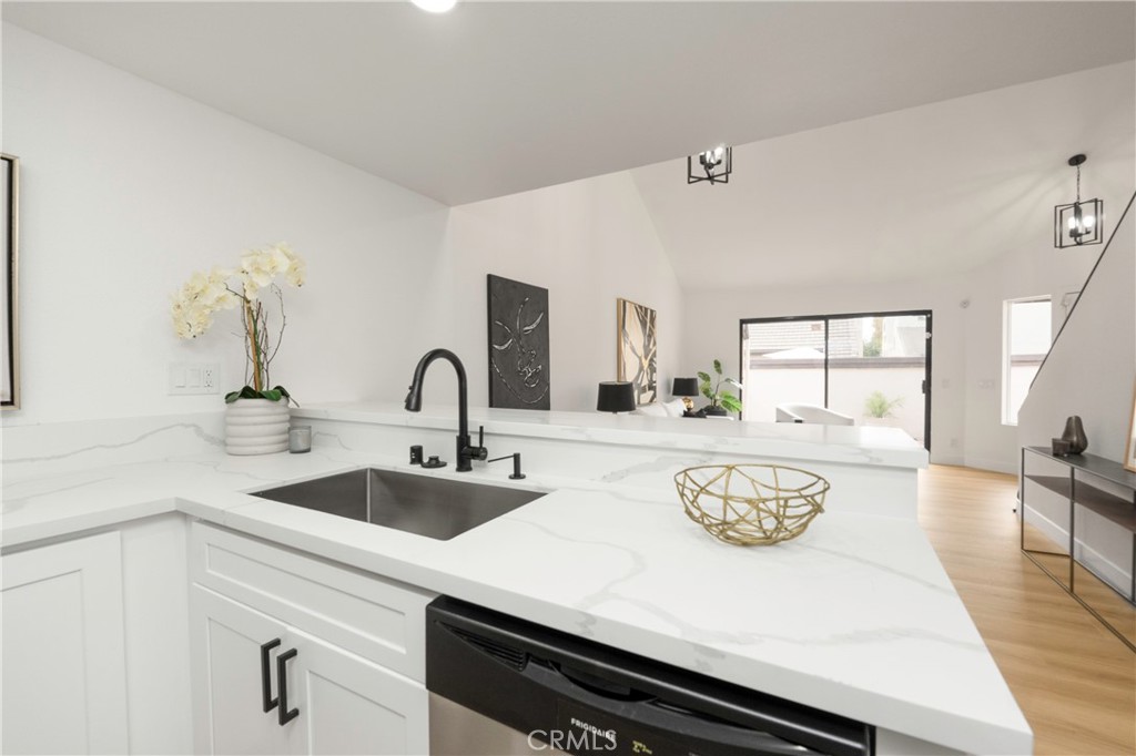 508 G North Imperial Ontario, CA 91764 - Photo 10 of 44 Gallery Image 10