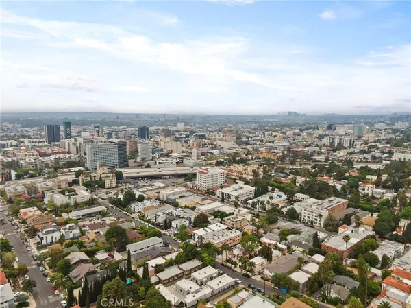 $2,850 | 2027 Vista Del Mar Avenue, Unit 3, Los Angeles, CA 90068