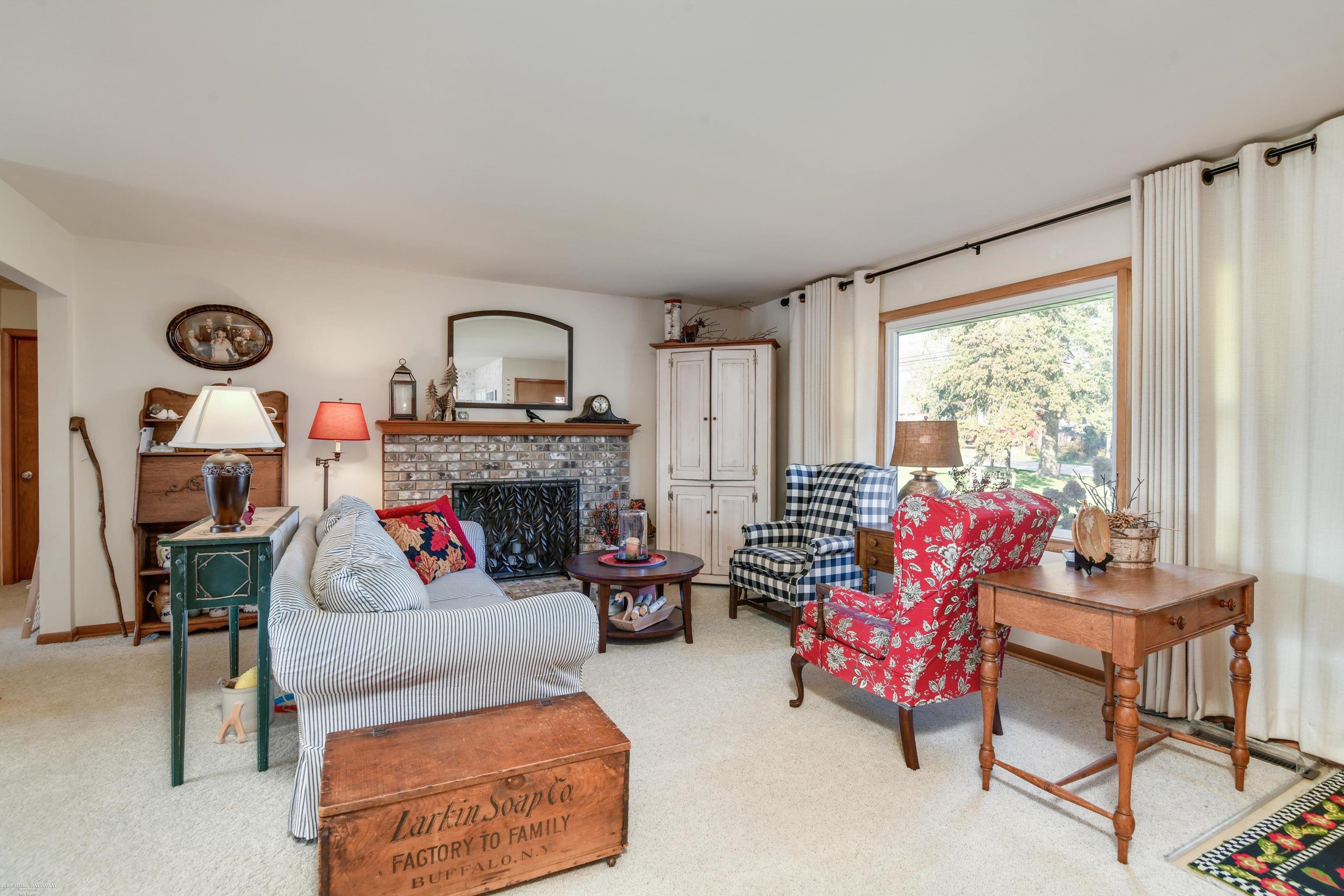 11788 31 Mile Road Washington, MI 48095 - Photo 4 of 30 50127765-3.JPG
