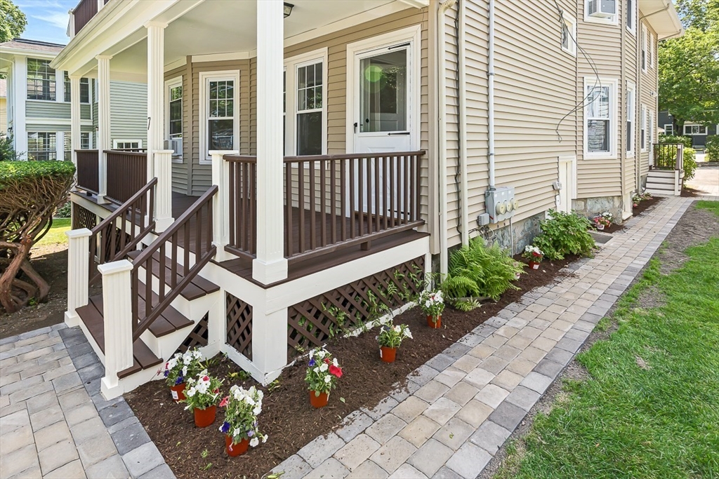 7 Westbourne Road Newton, MA 02459 - Photo 2 of 27