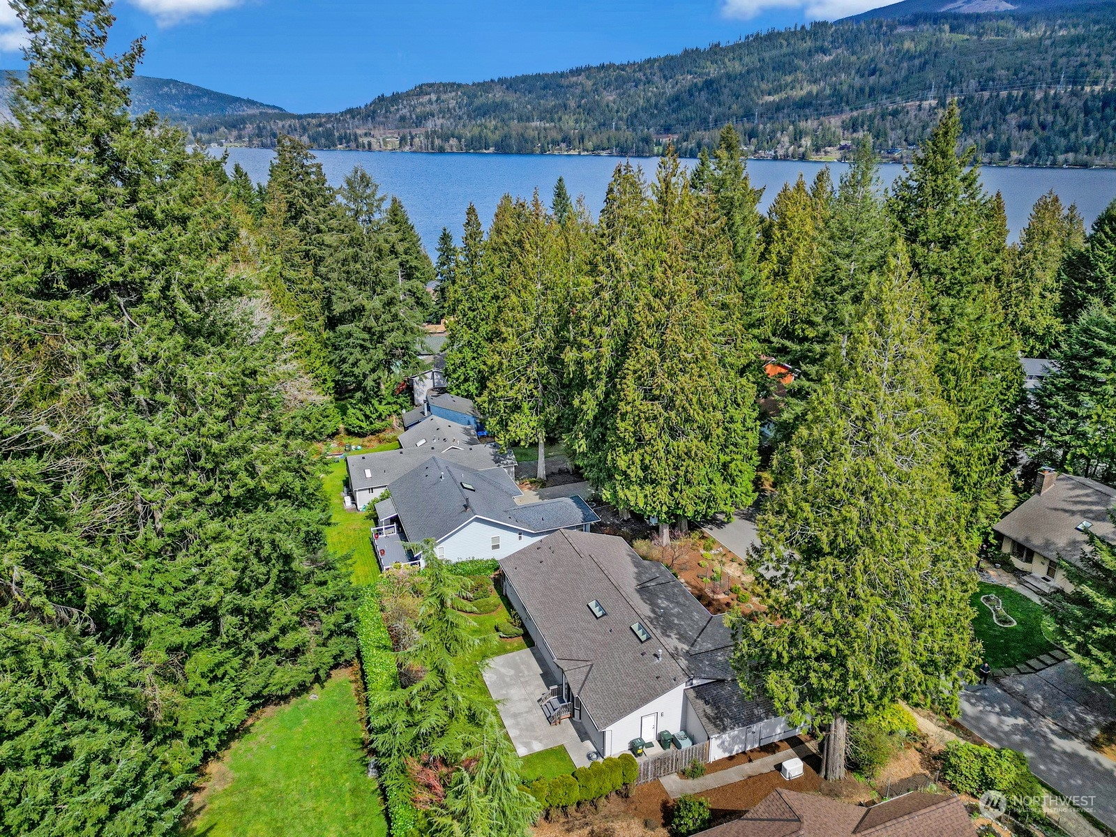 78 North Point Drive Bellingham, WA 98229 - Photo 2 of 40