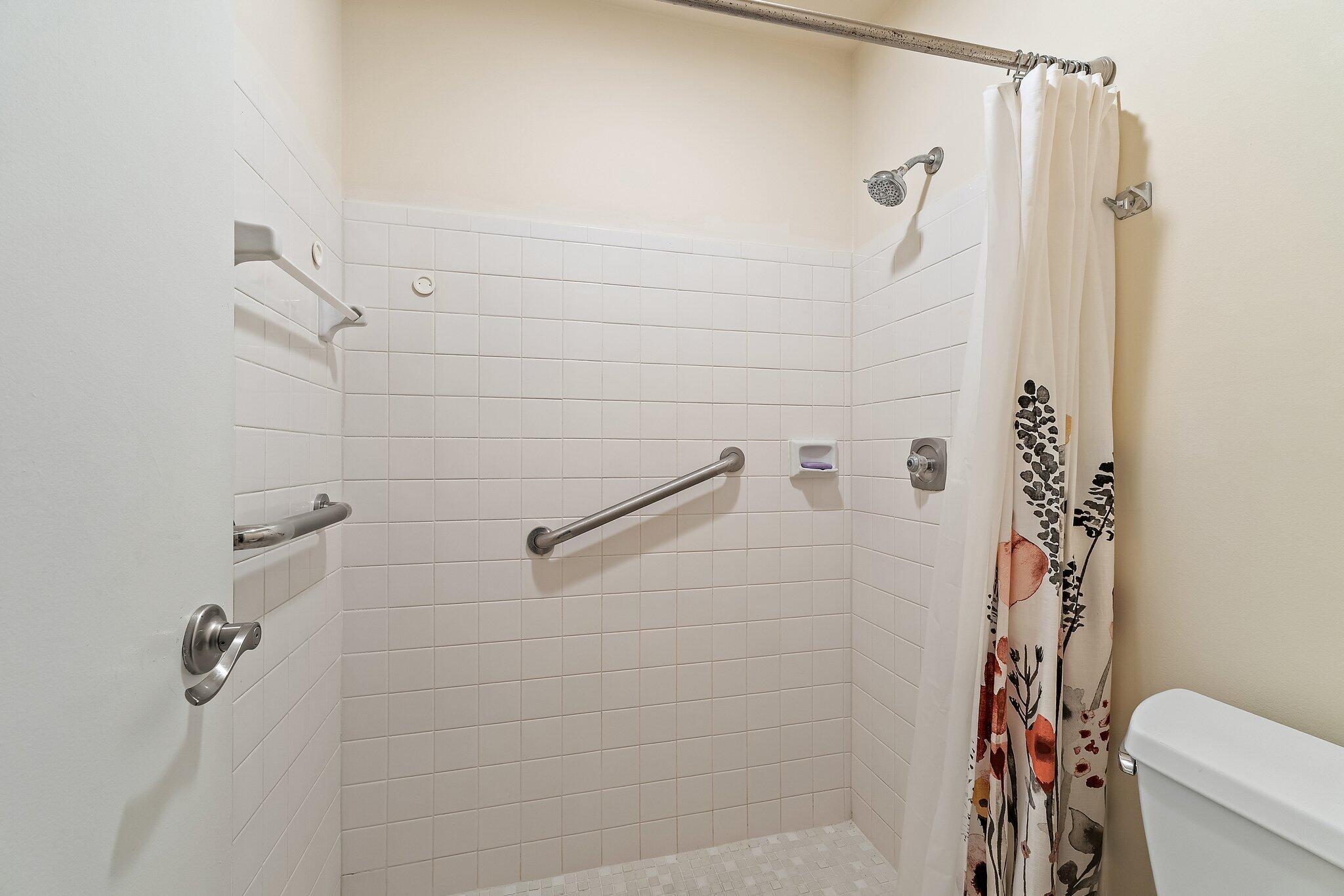 109 Doe Trail Jupiter, FL 33458 - Photo 15 of 26 a bathroom with a shower and toilet