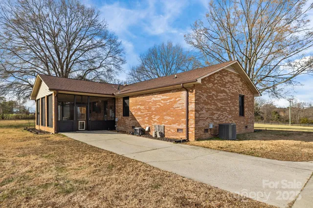 $550,000 | 1422 Old Peachland Road, Marshville, NC 28103