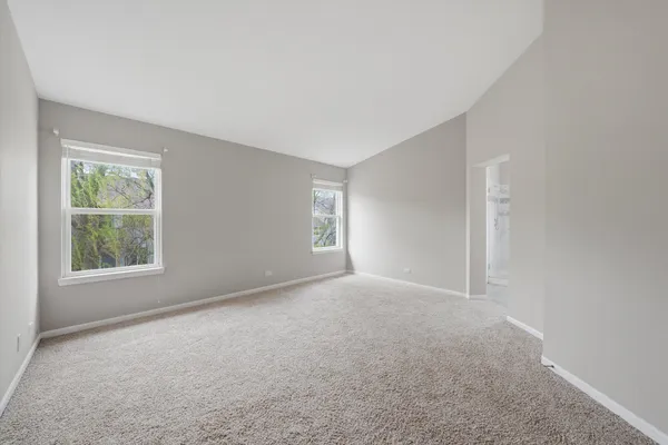 $650,000 | 2824 Whitehall Lane, Naperville, IL 60564