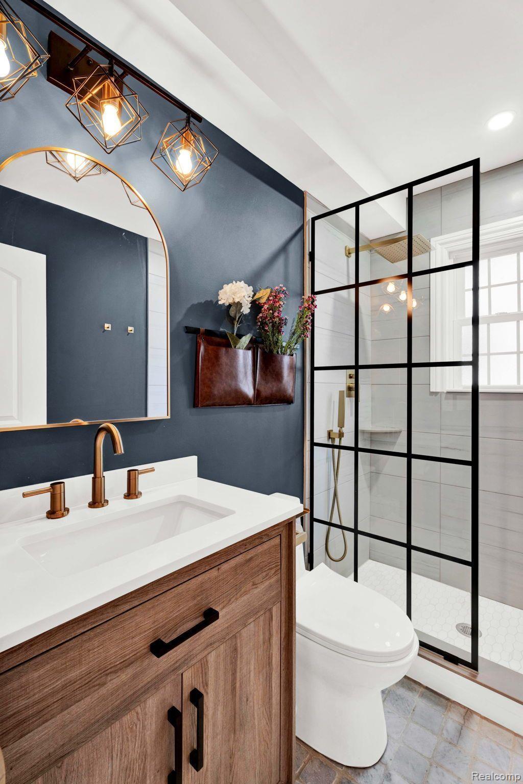 1201 Audubon Road Grosse Pointe, MI 48230 - Photo 30 of 69 Main floor full bath with tile shower