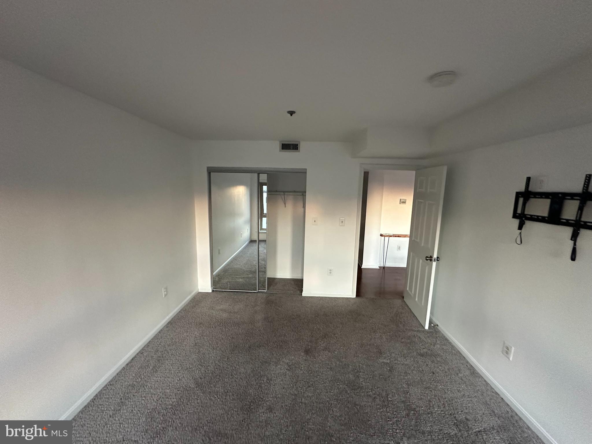 911 South Charles Street, Unit 403 Baltimore, MD 21230 - Photo 12 of 18 2nd Bedroom