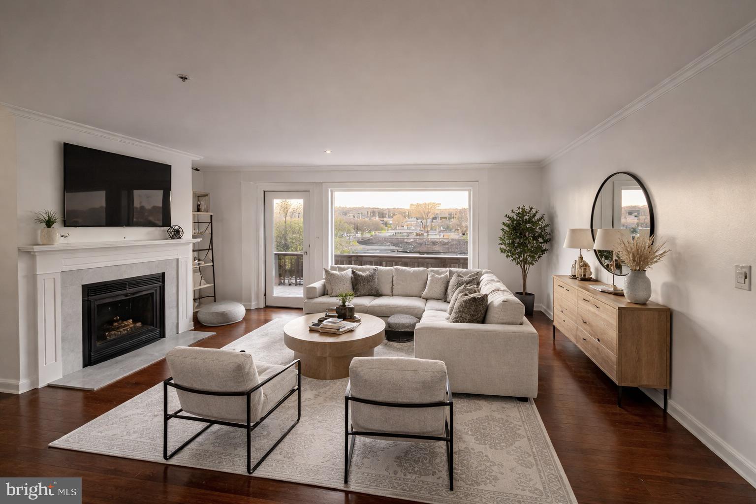911 South Charles Street, Unit 403 Baltimore, MD 21230 - Photo 2 of 18 Virtually Staged