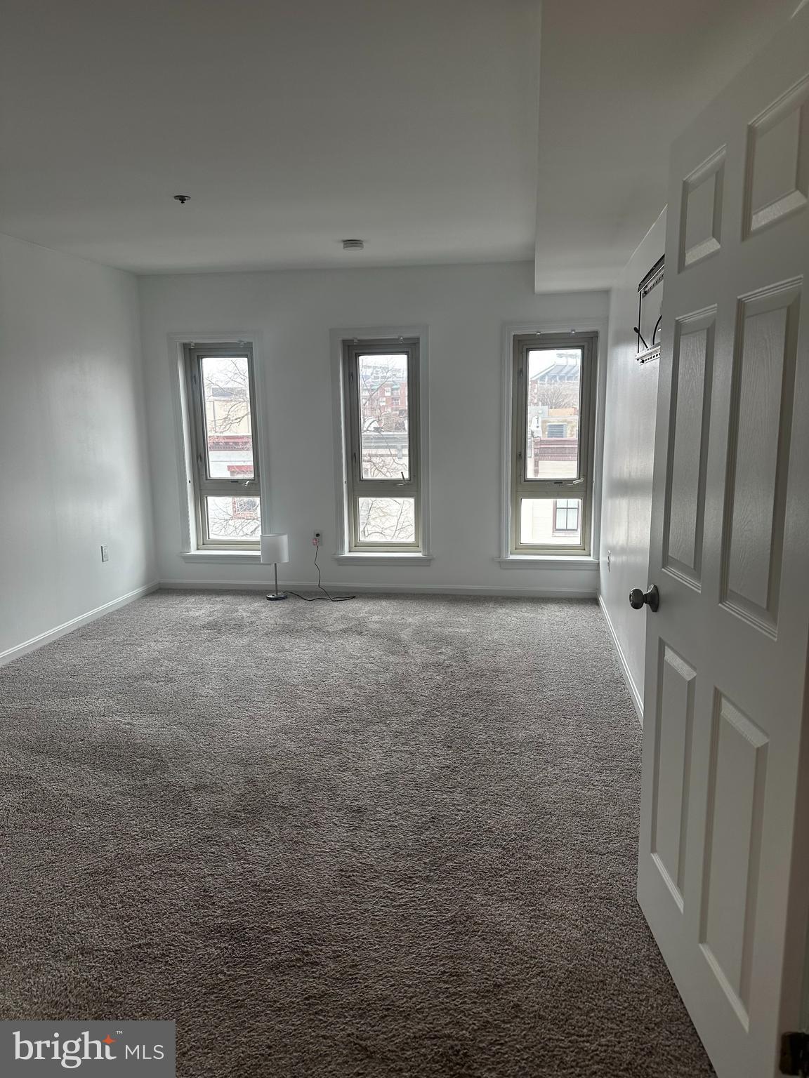 911 South Charles Street, Unit 403 Baltimore, MD 21230 - Photo 8 of 18 Main Bedroom