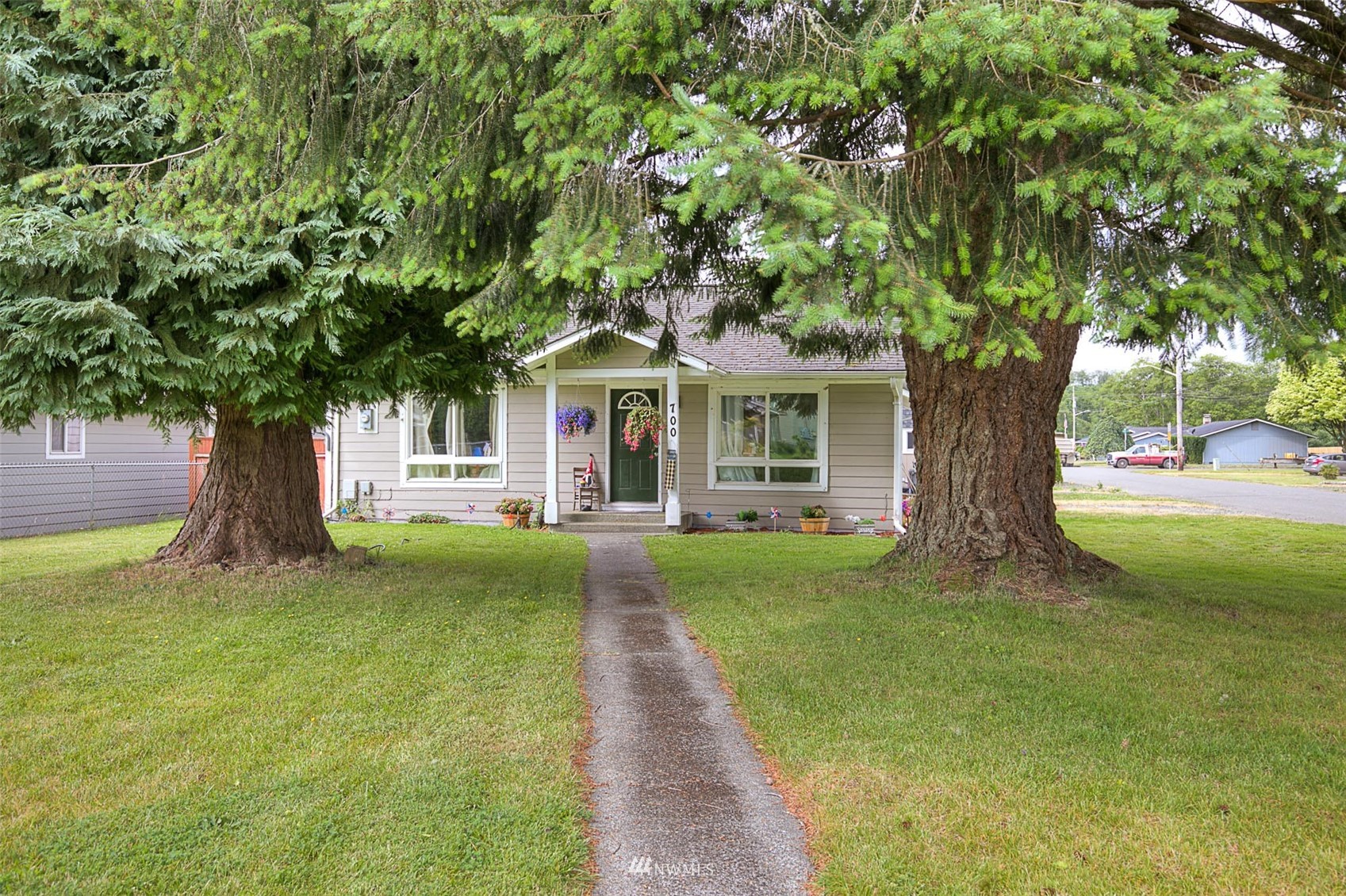 700 2nd Street Cosmopolis, WA 98537 - Photo 1 of 17 Gallery Image 1