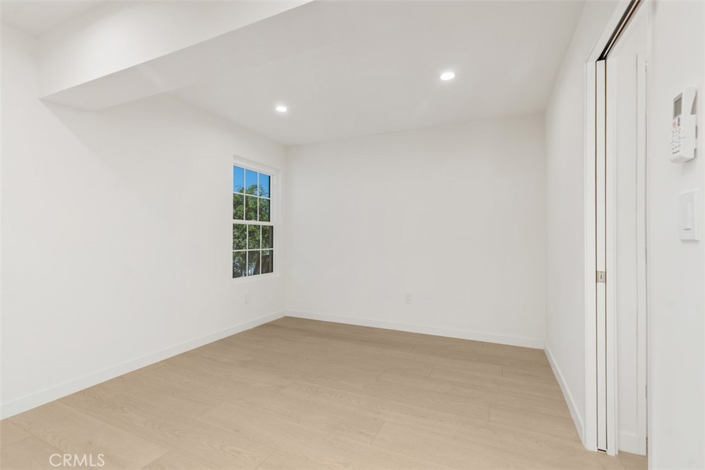 3926 Acacia Street Irvine, CA 92606 - Photo 12 of 32 an empty room with windows