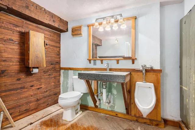 $450,000 | 721 East Bridge Street, Plainwell, MI 49080