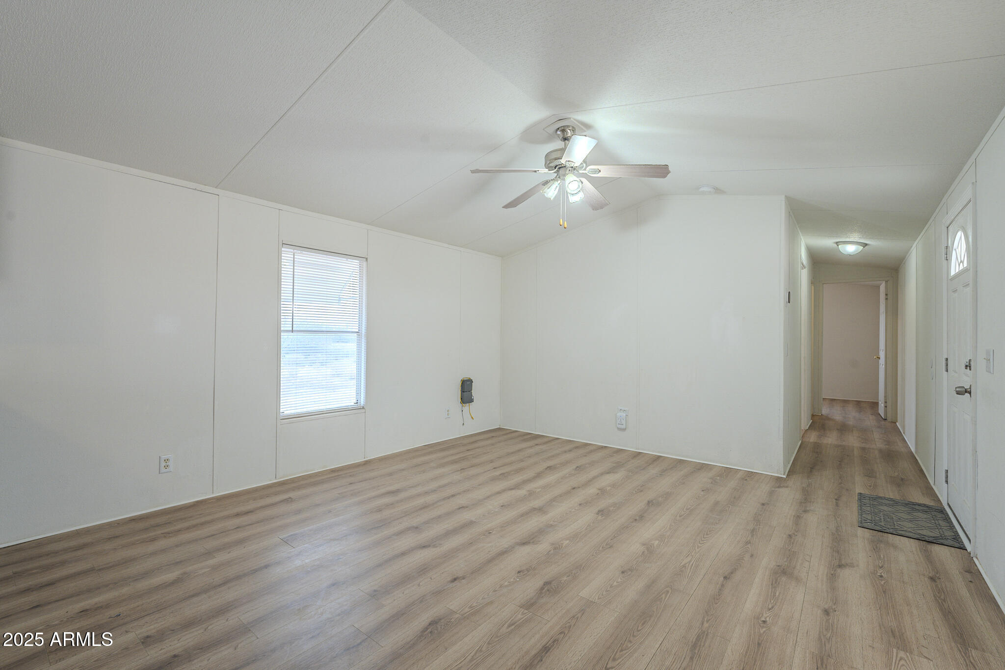 3100 West Quail Road Eloy, AZ 85131 - Photo 8 of 21 Great Room