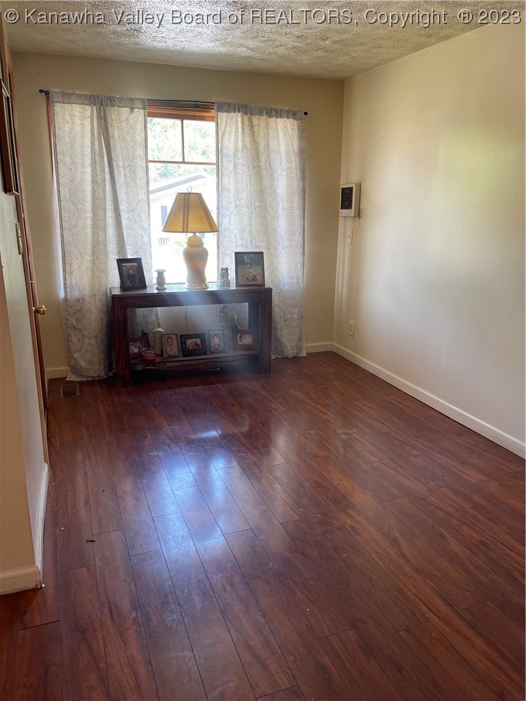 3217 Old Logan Road Logan, WV 25601 - Photo 17 of 20 Gallery Image 17