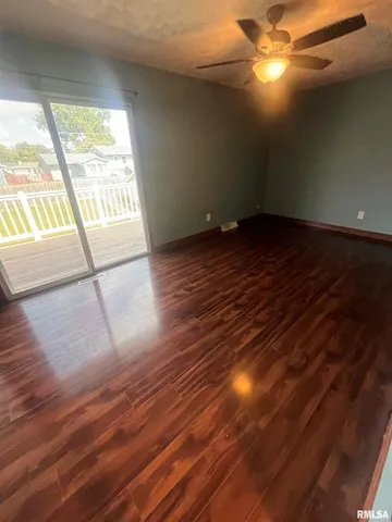 $2,295 | 3751 Tam-O-Shanter Drive North, Bettendorf, IA 52722