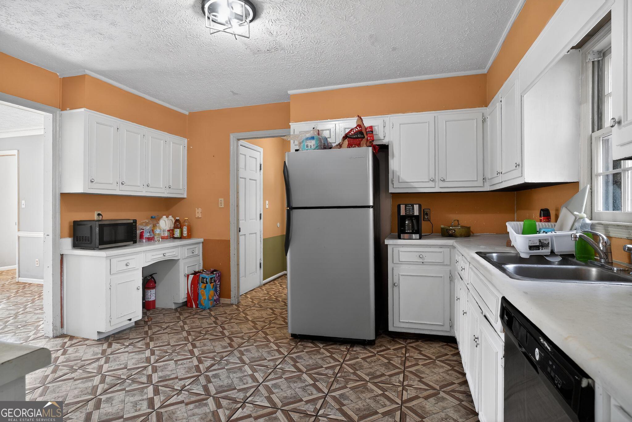 4103 Deerbrook Way Southwest Lilburn, GA 30047 - Photo 4 of 26