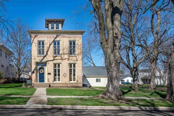 $425,000 | 179 North Adams Avenue, Berlin, WI 54923