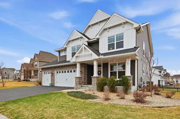 $899,900 | 6675 Carriage Way, Corcoran, MN 55340