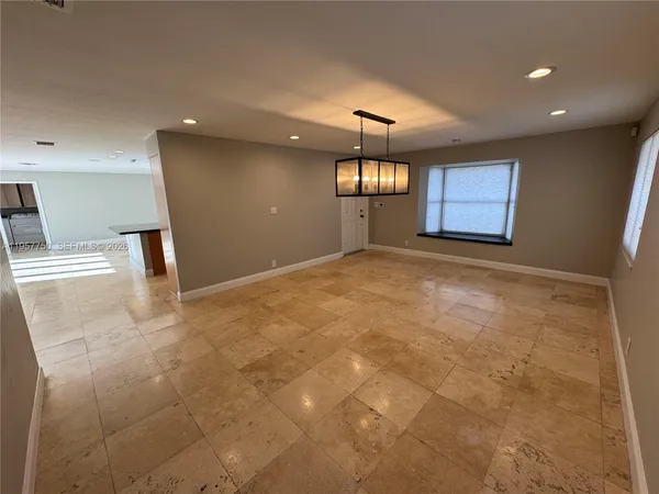 $5,400 | 5920 Southwest 14th Street, Plantation, FL 33317