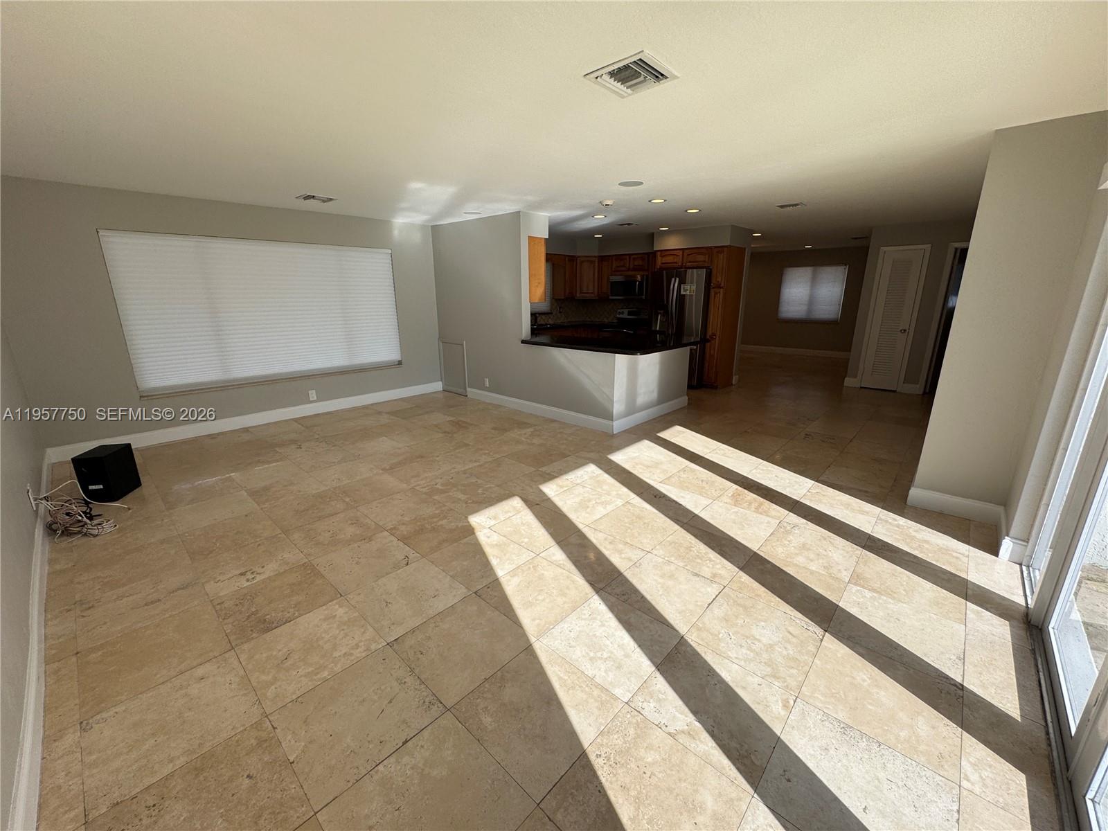 5920 Southwest 14th Street Plantation, FL 33317 - Photo 7 of 29