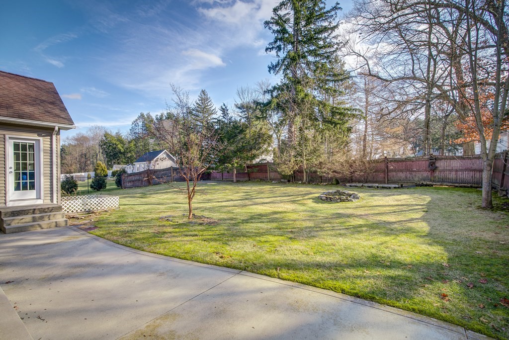 3 Peach Tree Road East Longmeadow, MA 01028 - Photo 12 of 42 Gallery Image 12