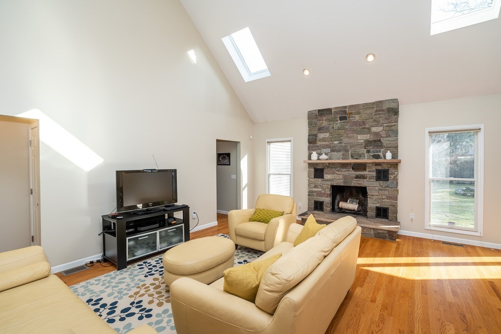 3 Peach Tree Road East Longmeadow, MA 01028 - Photo 16 of 42 Gallery Image 16