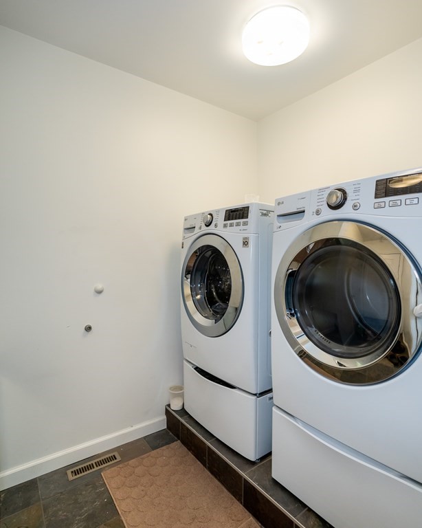 3 Peach Tree Road East Longmeadow, MA 01028 - Photo 28 of 42 Gallery Image 28