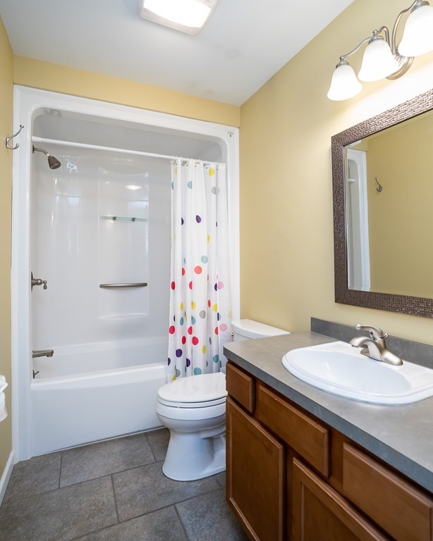 3 Peach Tree Road East Longmeadow, MA 01028 - Photo 38 of 42 Gallery Image 38