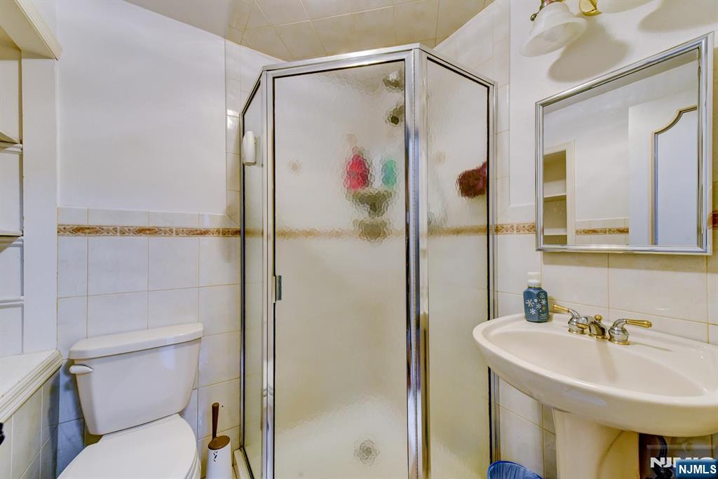 273 French Hill Road Wayne, NJ 07470 - Photo 32 of 49