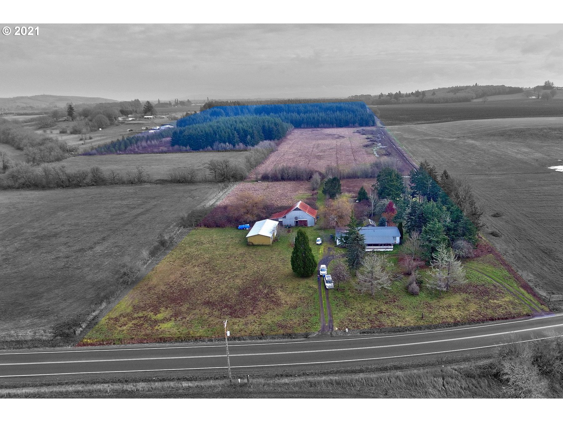 9450 Harmony Road Sheridan, OR 97378 - Photo 2 of 25