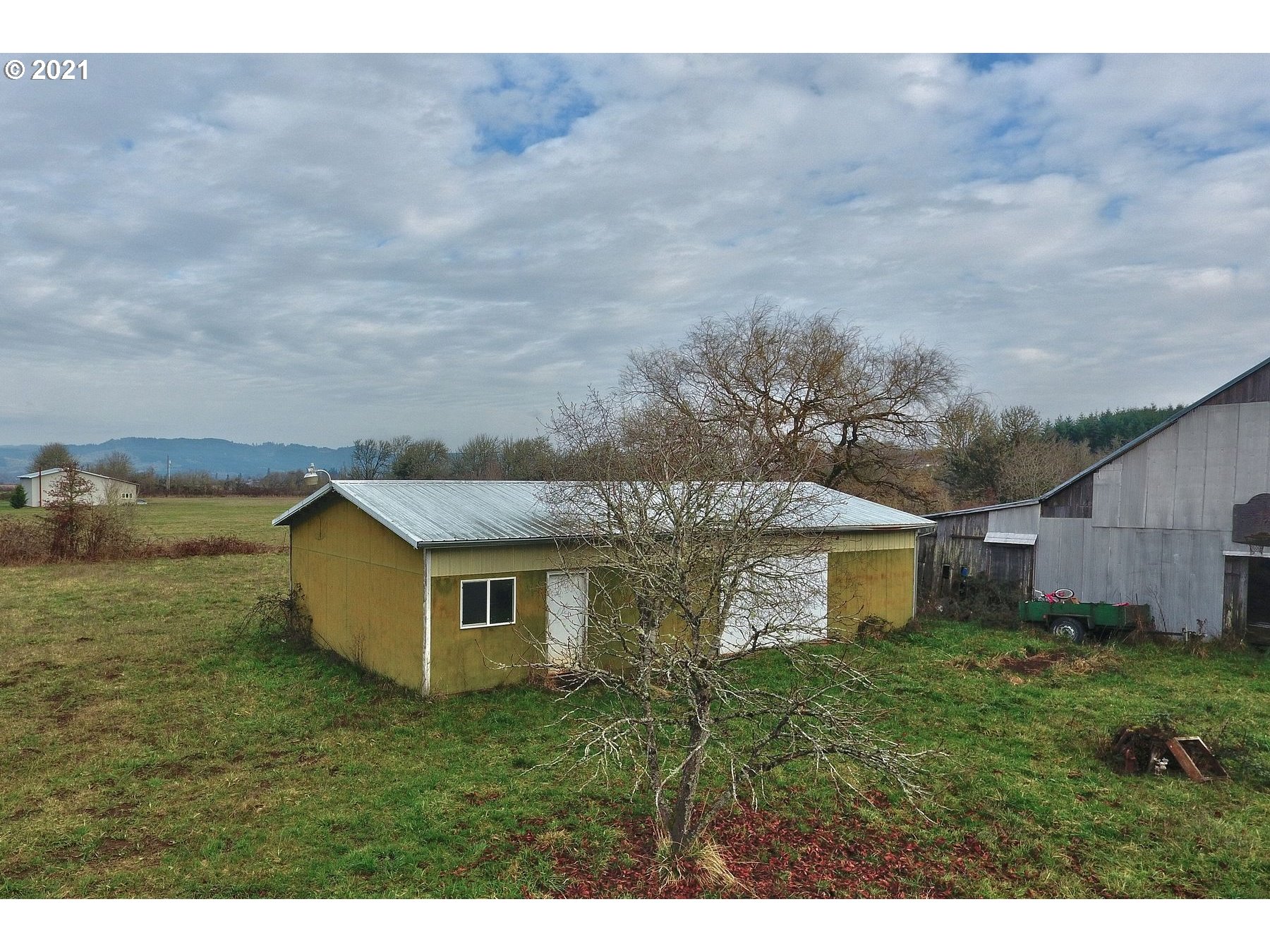 9450 Harmony Road Sheridan, OR 97378 - Photo 16 of 25