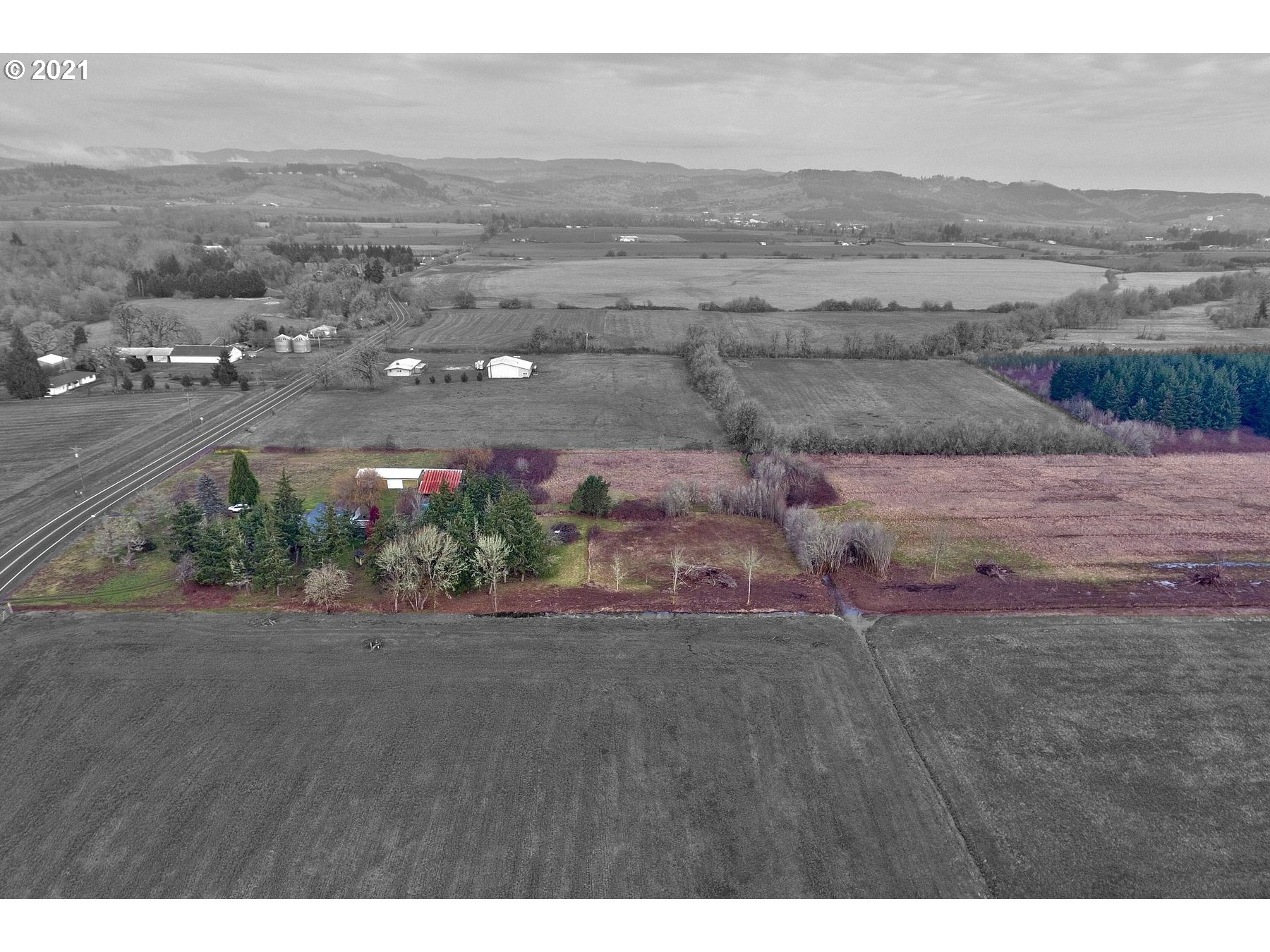 9450 Harmony Road Sheridan, OR 97378 - Photo 20 of 25