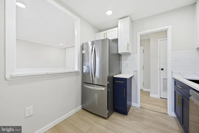 $239,990 | 6001 Arlington Boulevard, Unit 304, Falls Church, VA 22044