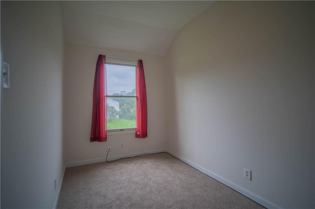 3211 Heights Road Aliquippa, PA 15001 - Photo 15 of 18 Gallery Image 15