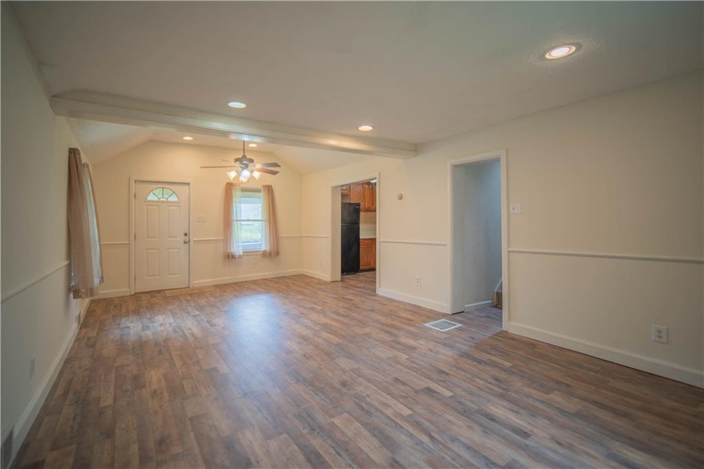 3211 Heights Road Aliquippa, PA 15001 - Photo 8 of 18 Gallery Image 8