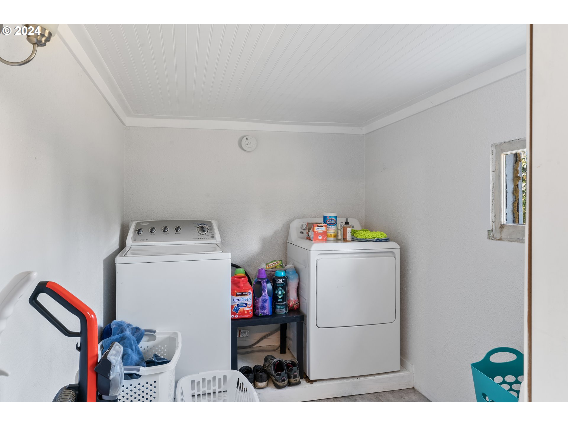 38365 Dexter Road Dexter, OR 97431 - Photo 13 of 41